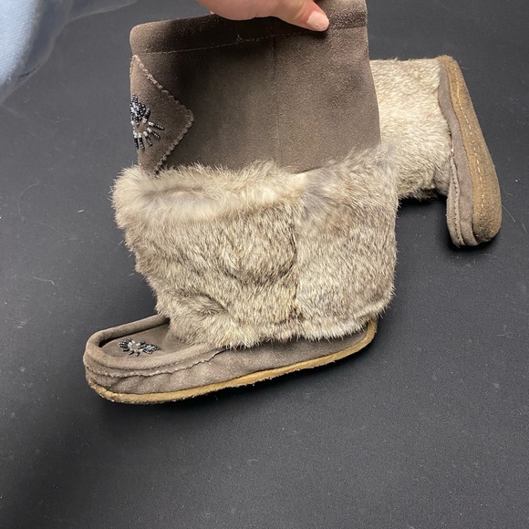 Women’s SoftMoc Mukluks - Picture 8 of 11